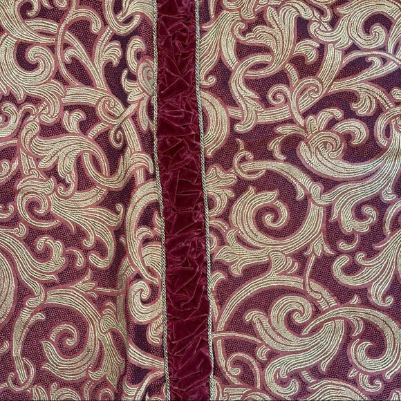 Christmas Tree Skirt - Picture 5 of 10